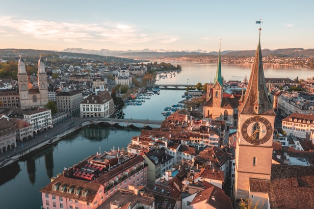 uk-hiring-guide-in-switzerland